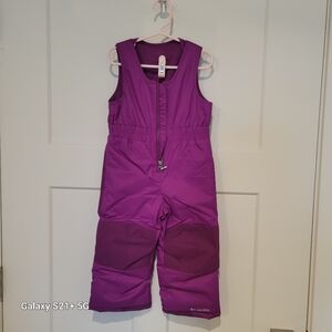Girls 3t Columbia bib snowsuit in Fusia.